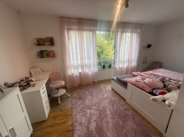 JA, zur neuwertigen Doppelhaushälfte mit Dachterrasse + Garten ‚Montanushof‘ in Solingen-Aufderhöhe – Bild: 29905